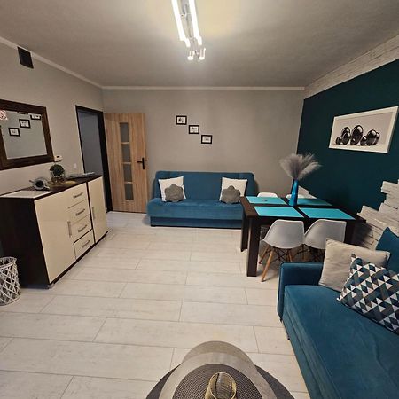 Quiet Basement Apartment Poznan Ngoại thất bức ảnh