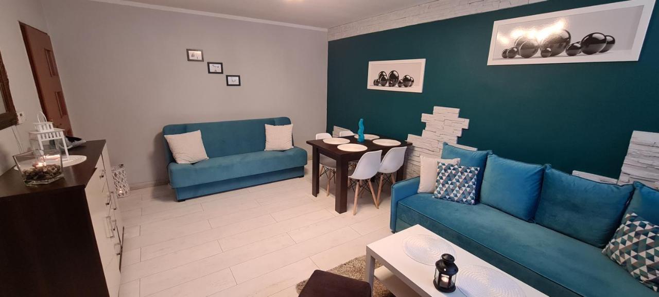 Quiet Basement Apartment Poznan Ngoại thất bức ảnh