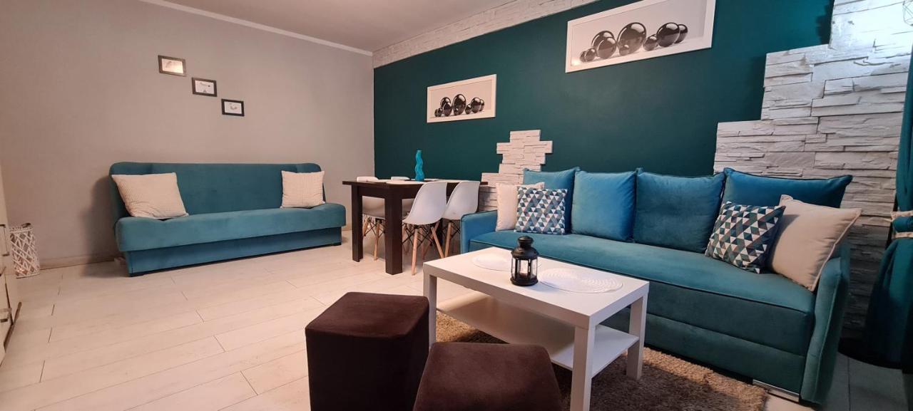 Quiet Basement Apartment Poznan Ngoại thất bức ảnh